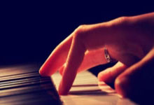 豪门国际:徐彬:要承认沙特场面上比国足强,虽然输球但是下一场还有机会.